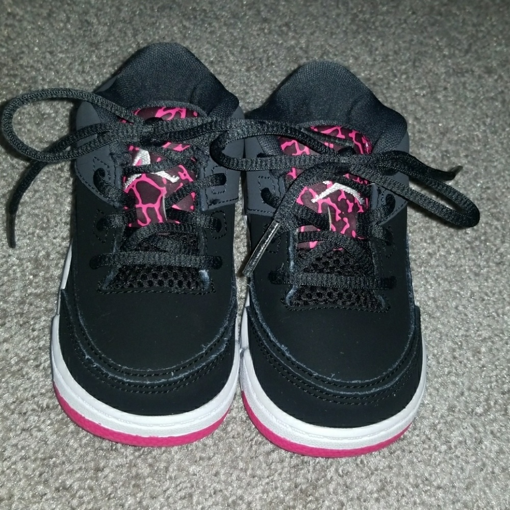 JORDAN girls shoes